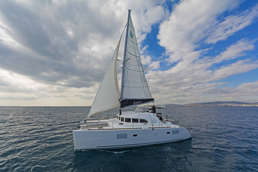 Lagoon 380 S2