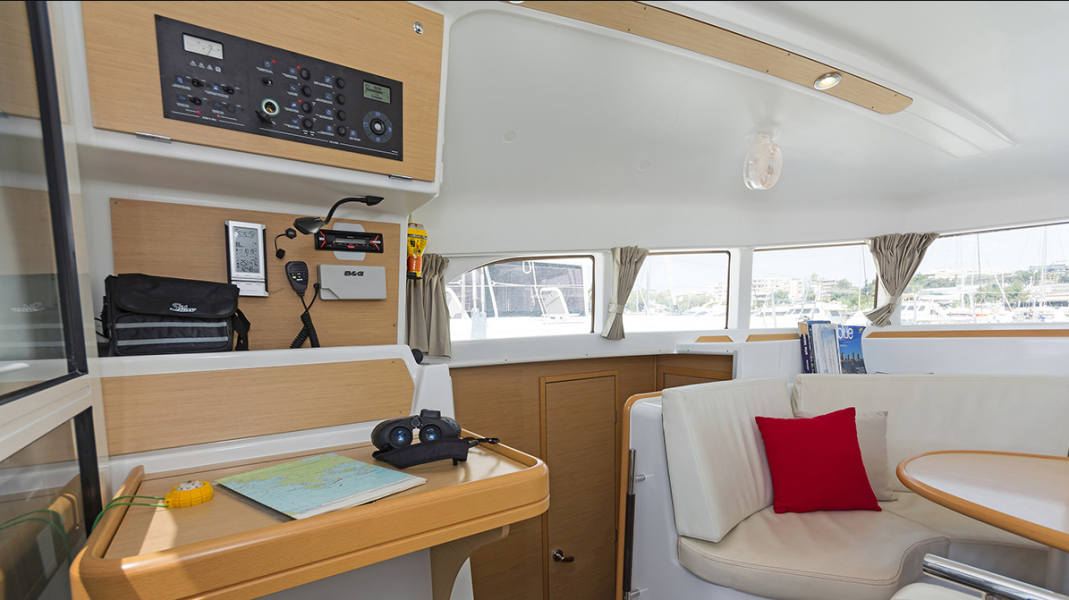 Lagoon 380 S2