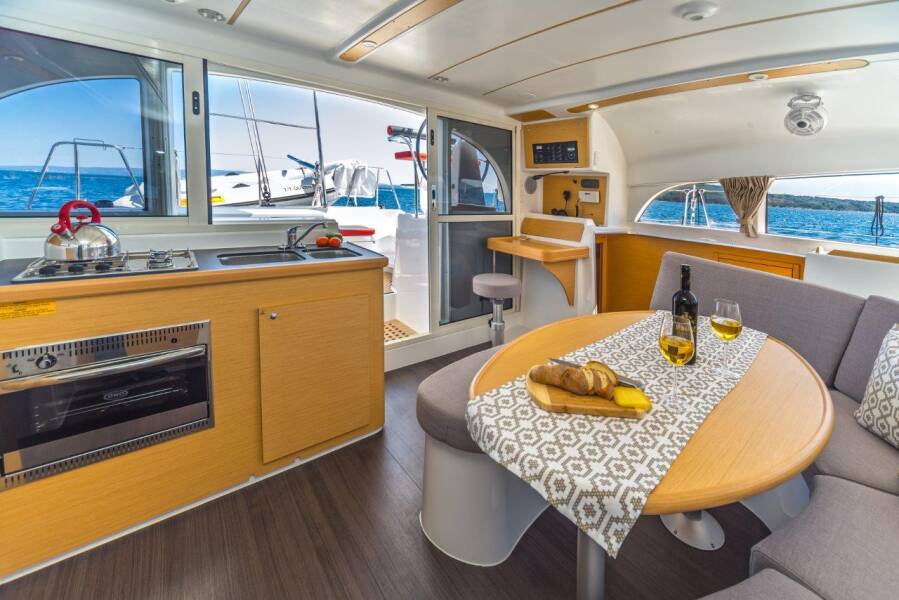 Lagoon 380