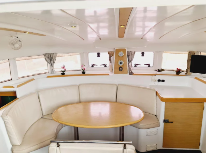 Lagoon 380