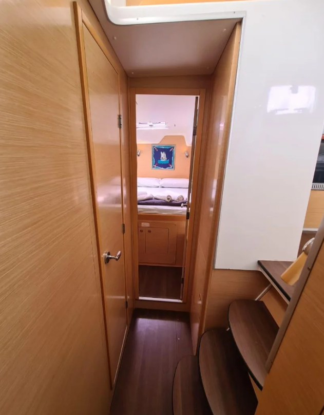 Lagoon 380