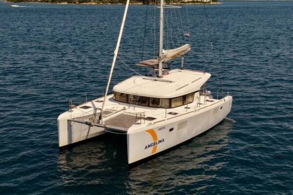 Lagoon 39