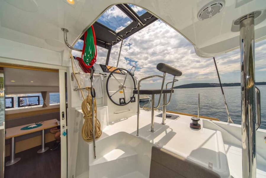 Lagoon 39