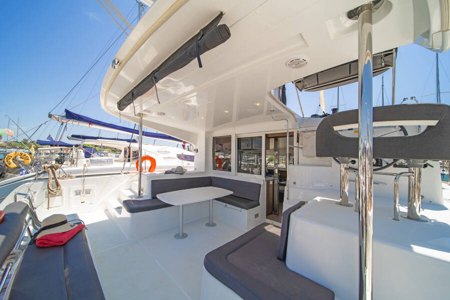 Lagoon 40