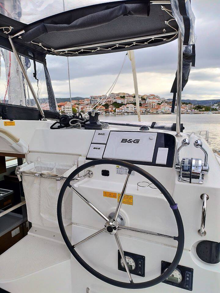Lagoon 40