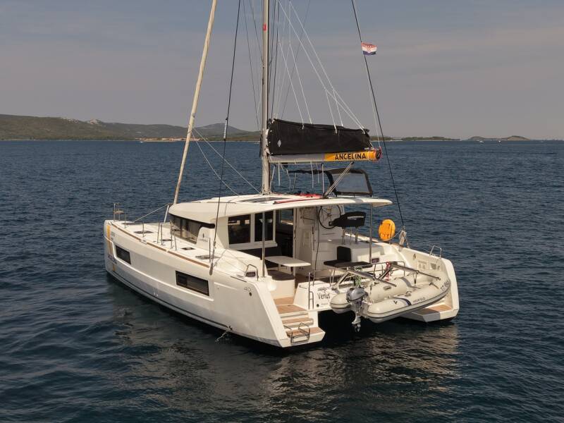 Lagoon 40