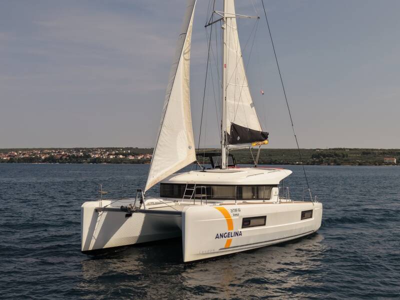 Lagoon 40