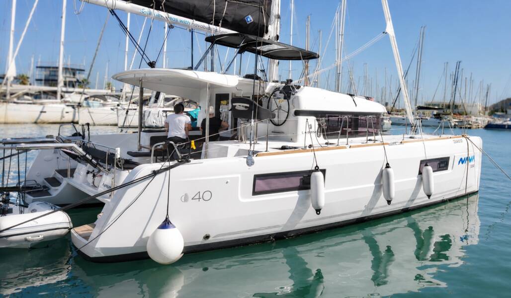 Lagoon 40