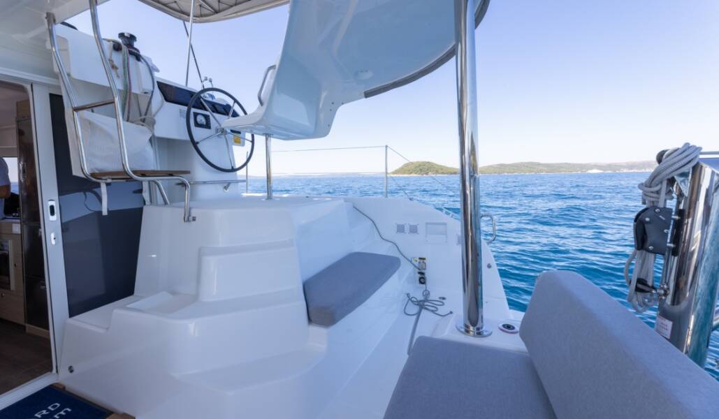 Lagoon 40