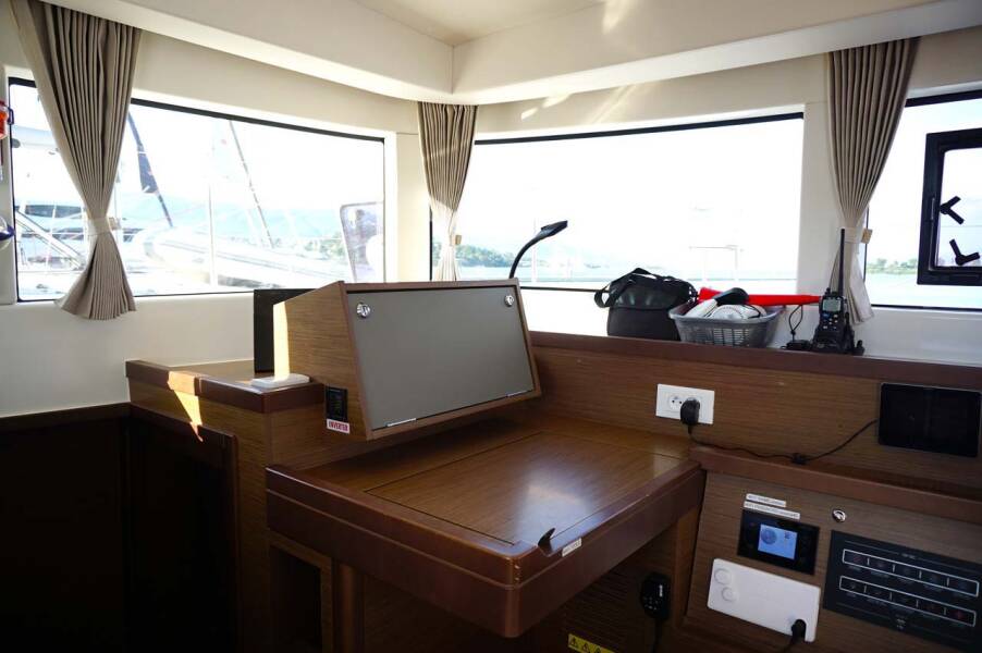 Lagoon 40