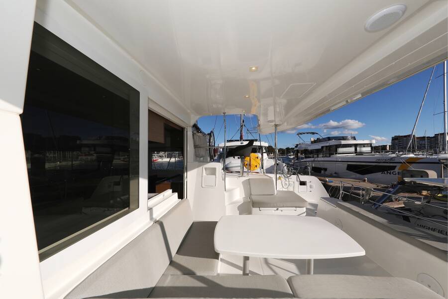 Lagoon 40