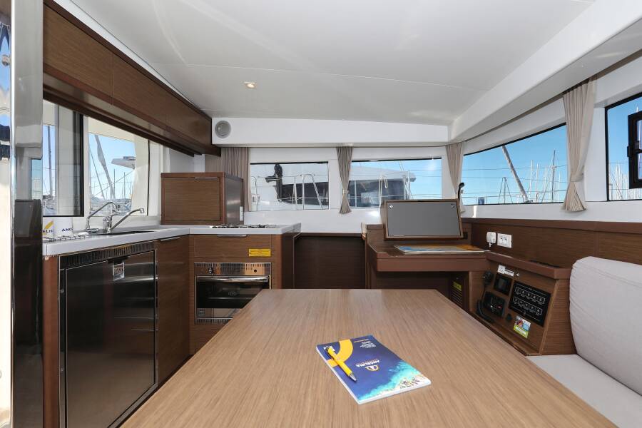 Lagoon 40