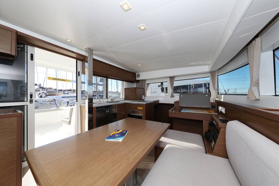 Lagoon 40