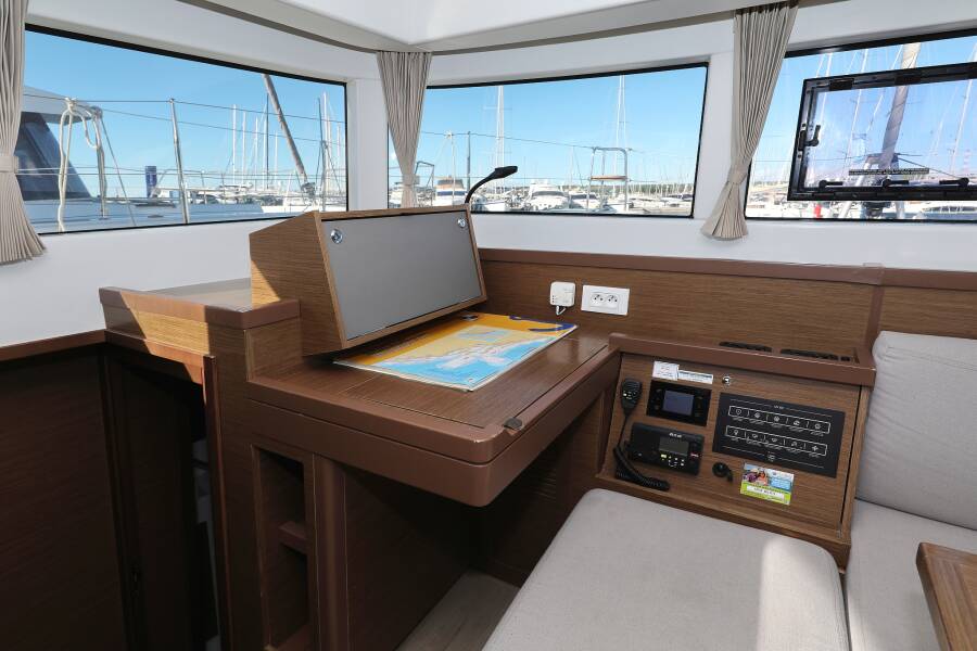 Lagoon 40