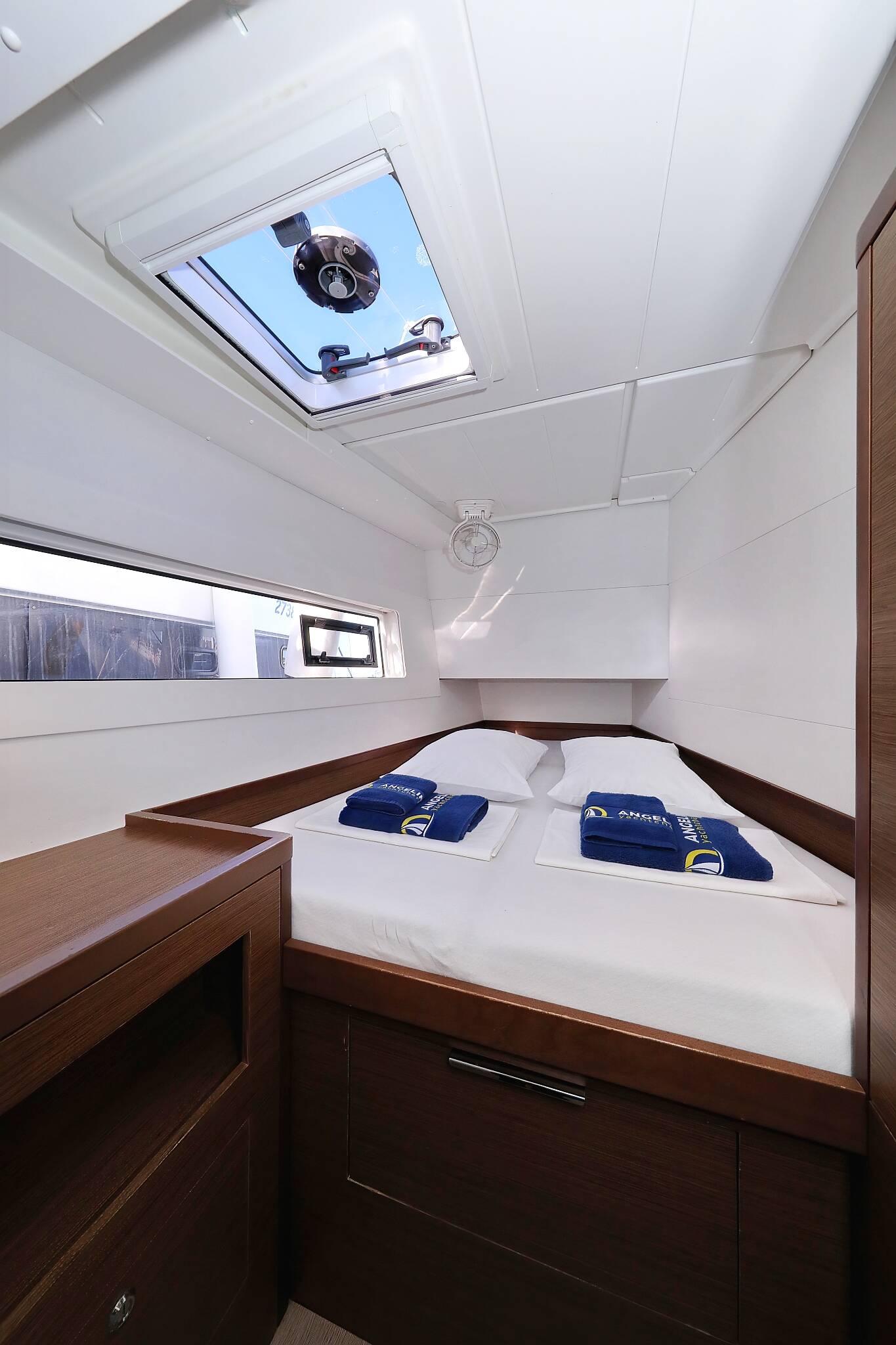 Lagoon 40