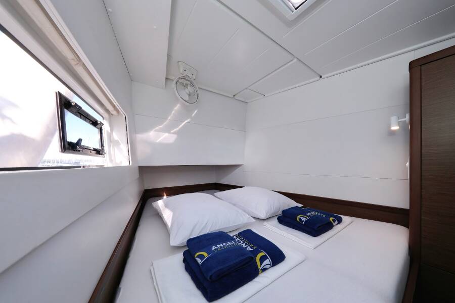 Lagoon 40