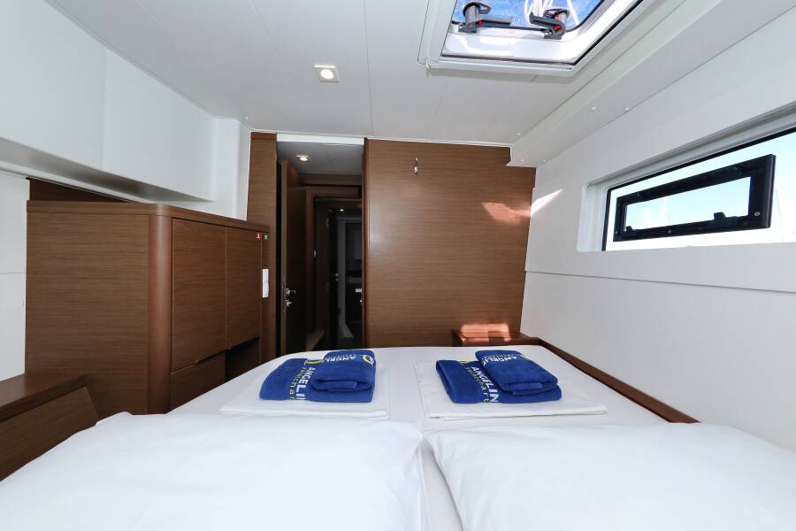 Lagoon 40