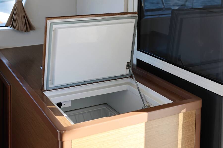 Lagoon 40