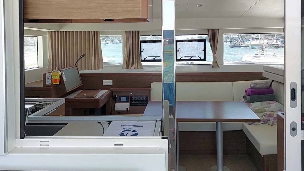 Lagoon 40
