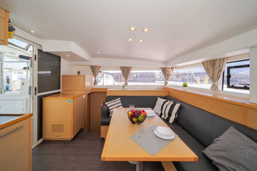 Lagoon 400 S2