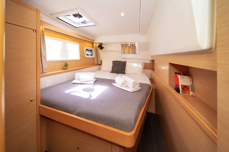 Lagoon 400 S2