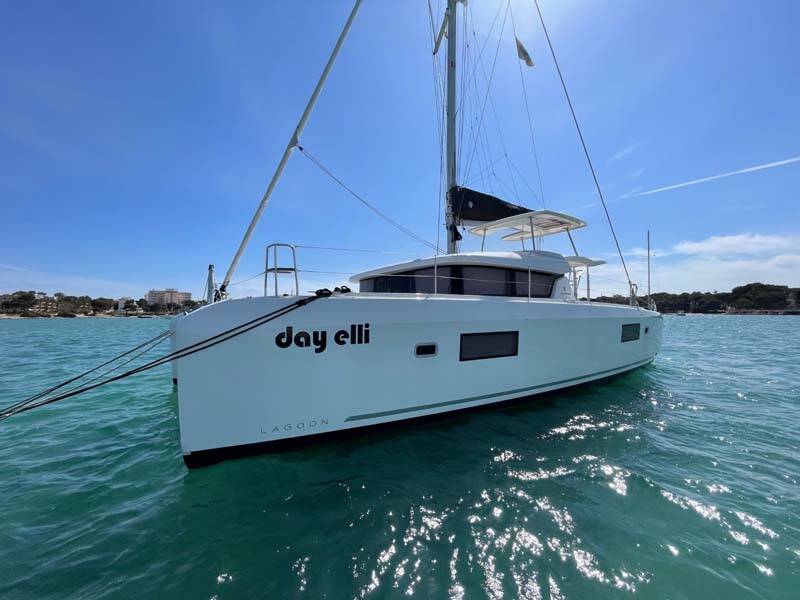 Lagoon 42