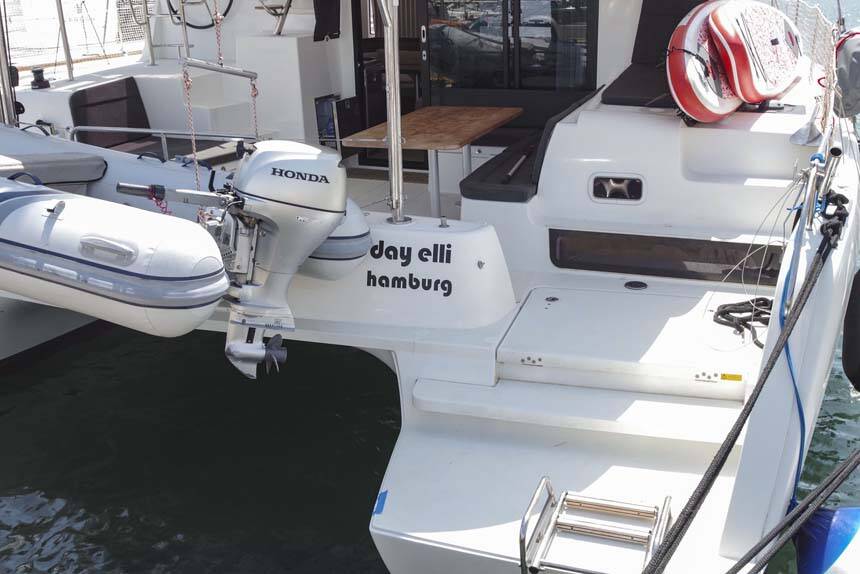 Lagoon 42