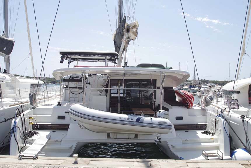 Lagoon 42