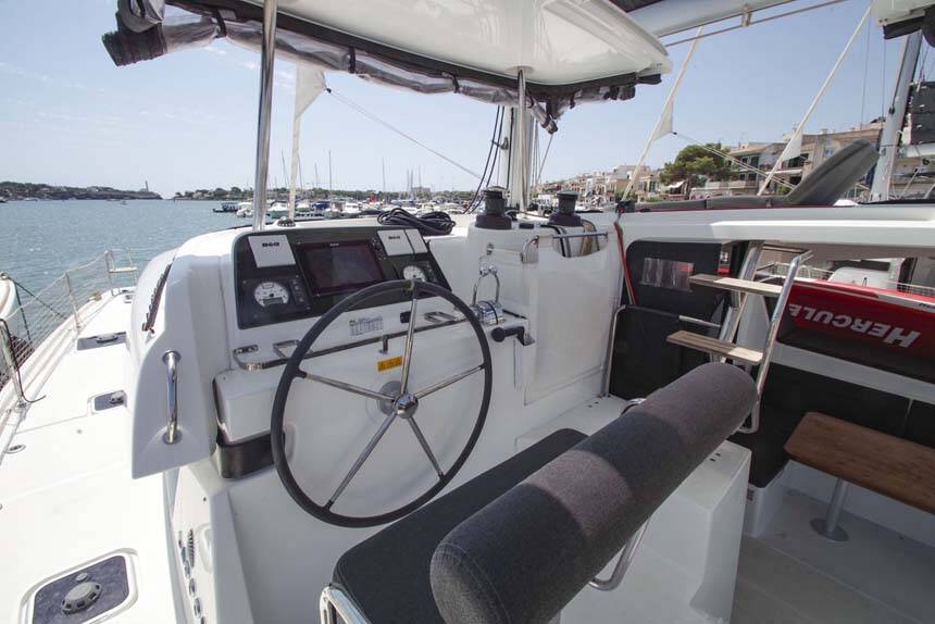 Lagoon 42