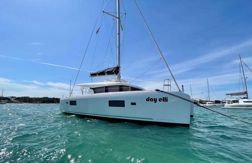Lagoon 42