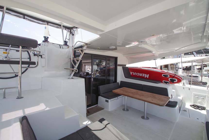 Lagoon 42