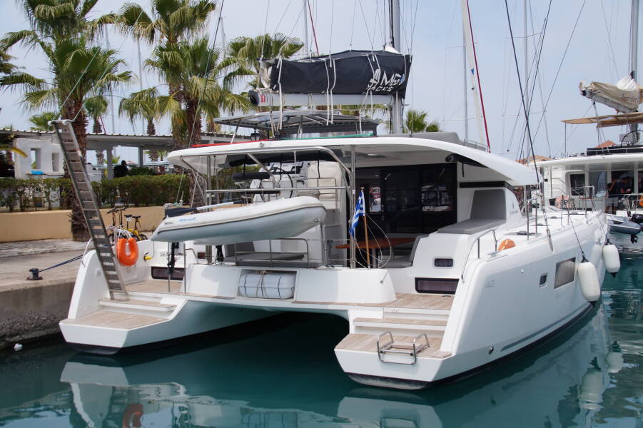 Lagoon 42