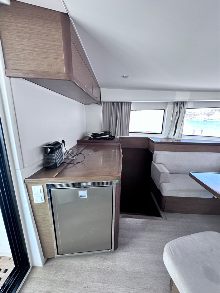 Lagoon 42