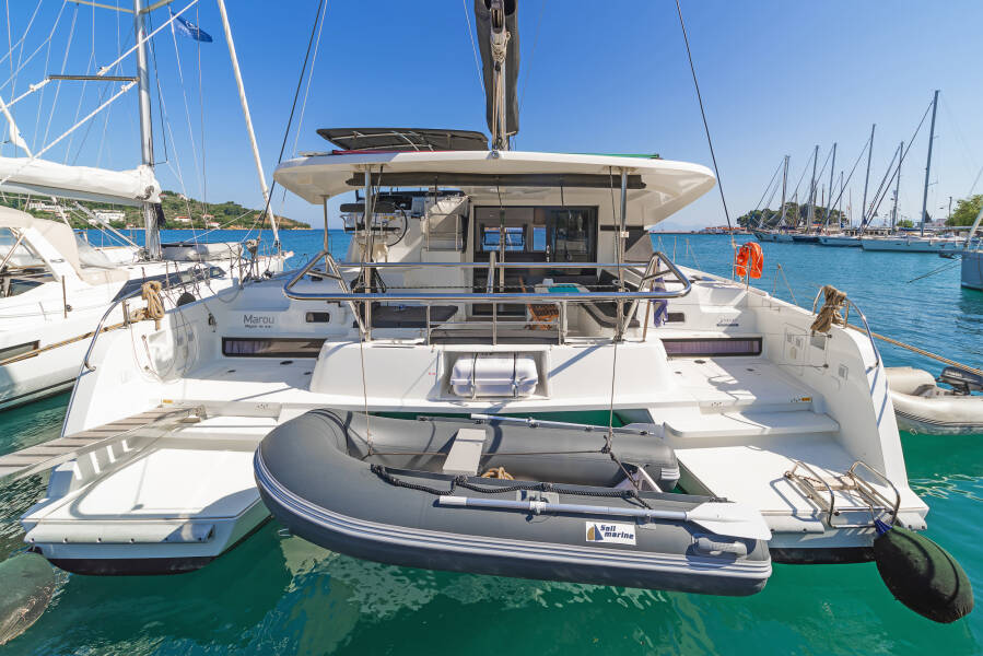 Lagoon 42