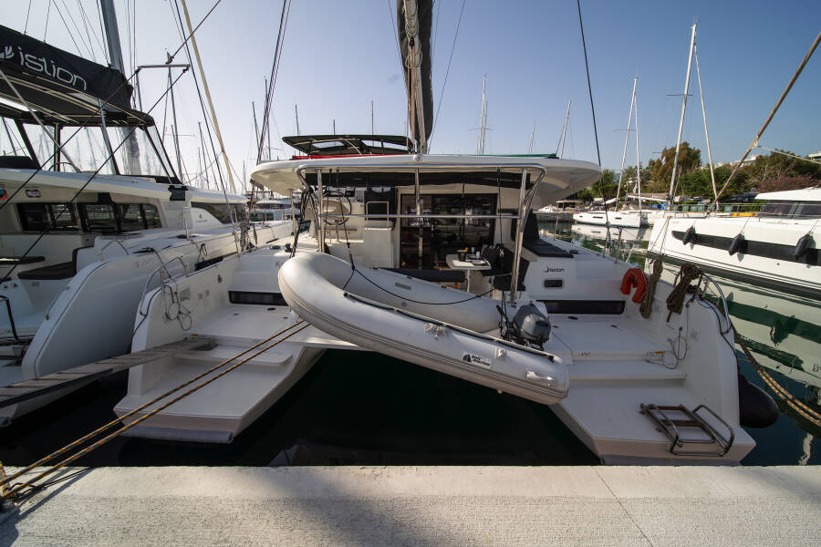 Lagoon 42