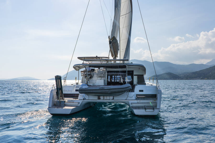 Lagoon 42