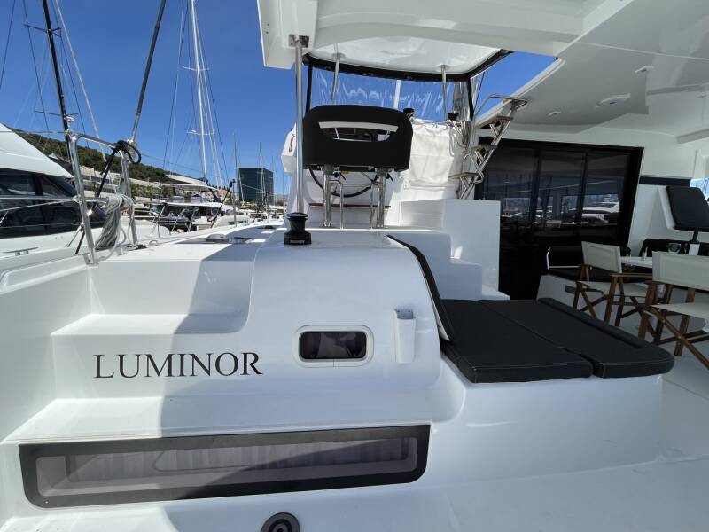 Lagoon 42