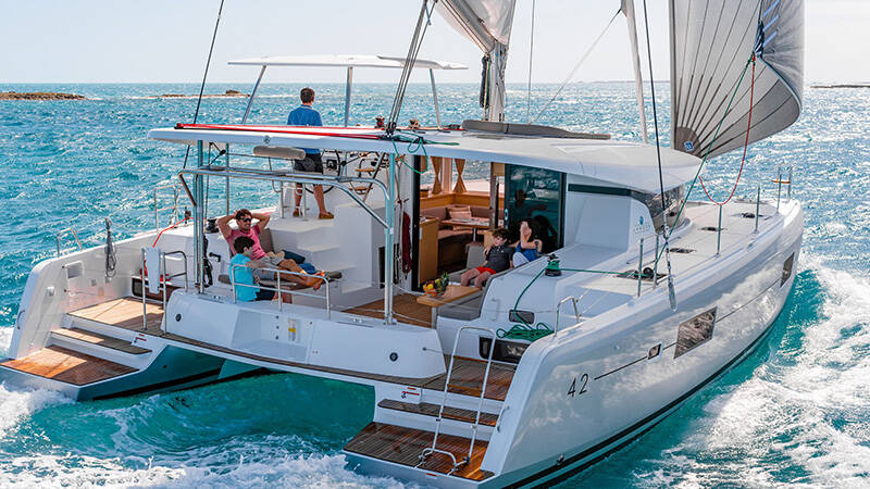Lagoon 42