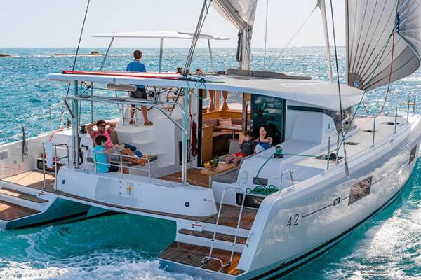 Lagoon 42