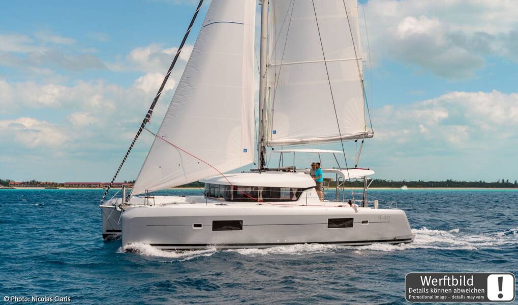 Lagoon 42