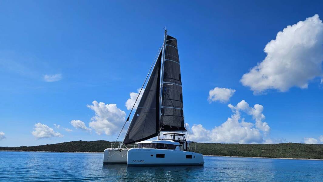 Lagoon 42