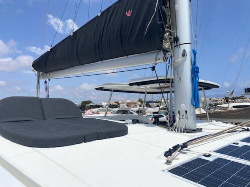 Lagoon 42