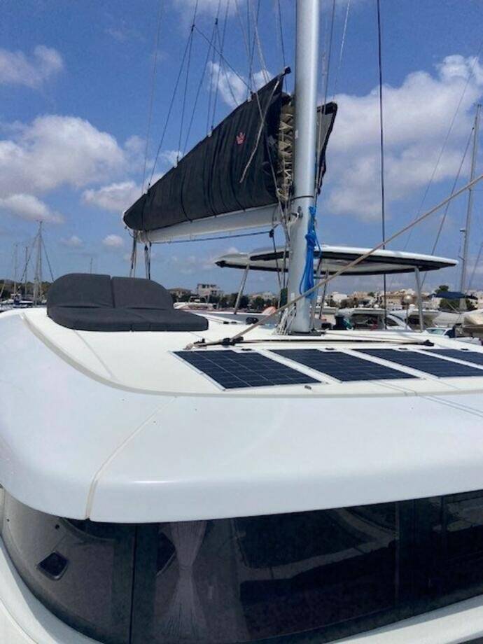 Lagoon 42