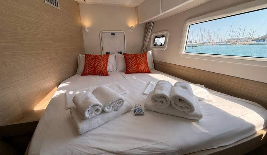 Lagoon 42