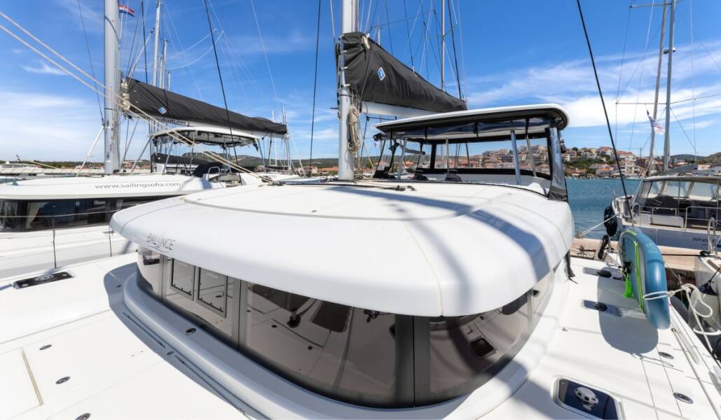 Lagoon 42