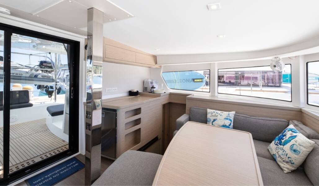 Lagoon 42