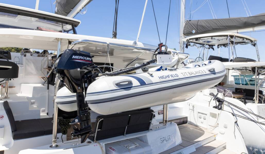 Lagoon 42