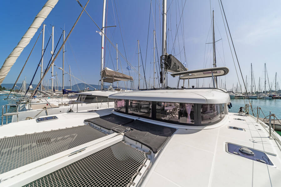 Lagoon 42