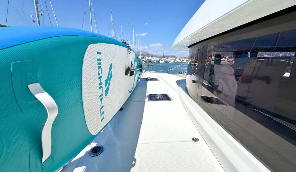 Lagoon 42