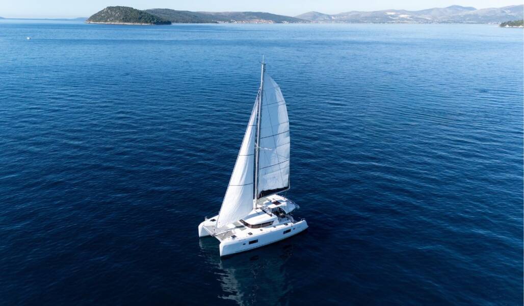 Lagoon 42